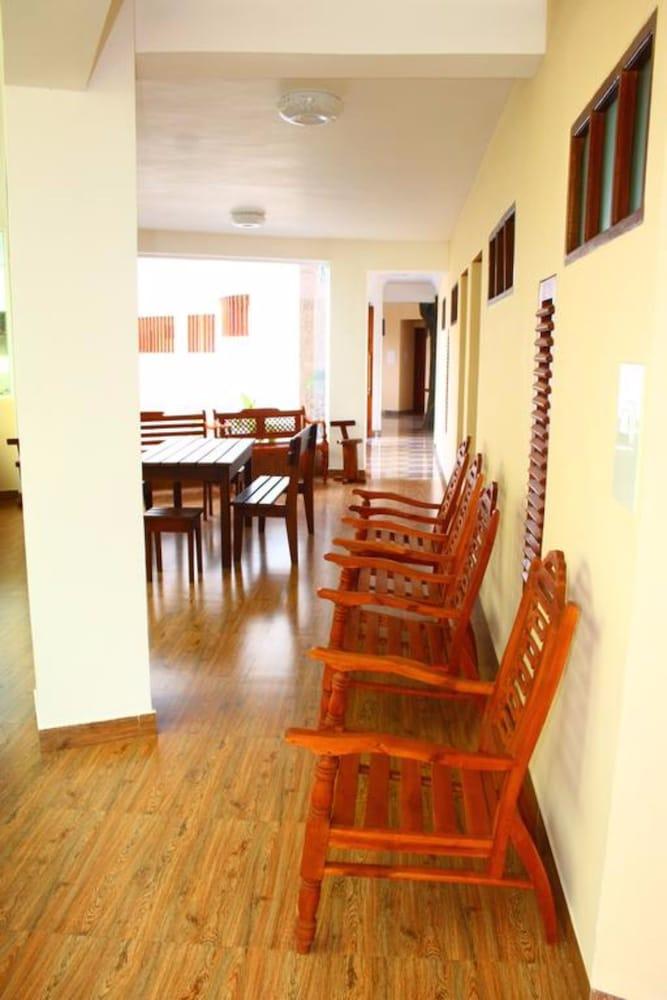 מלון קנדי Sky View Grand מראה חיצוני תמונה